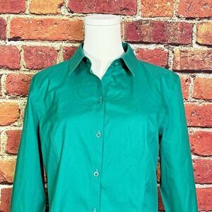 Chico's Green No-Iron Button Down Collared Shirt‎ Chico's Size 1